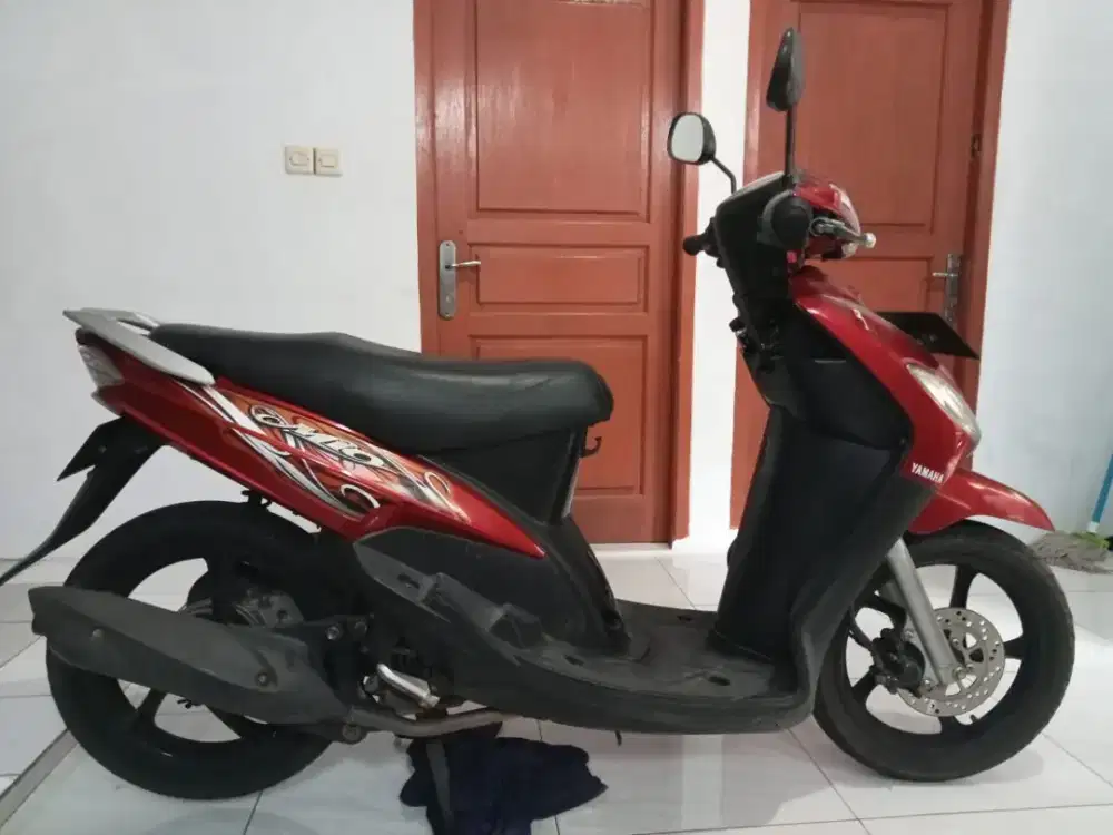 Yamaha mio Batman original mulus 2011 jarang pakai