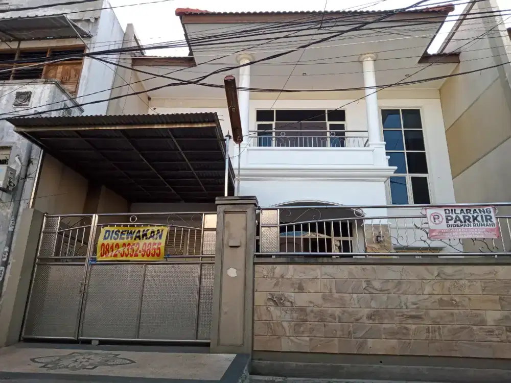 Rumah disewakan di jl Lebak jaya 3-A Utara 15