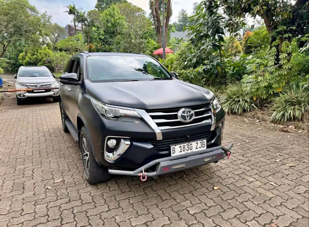 [KM 90 Rban] Fortuner VRZ AT Diesel
