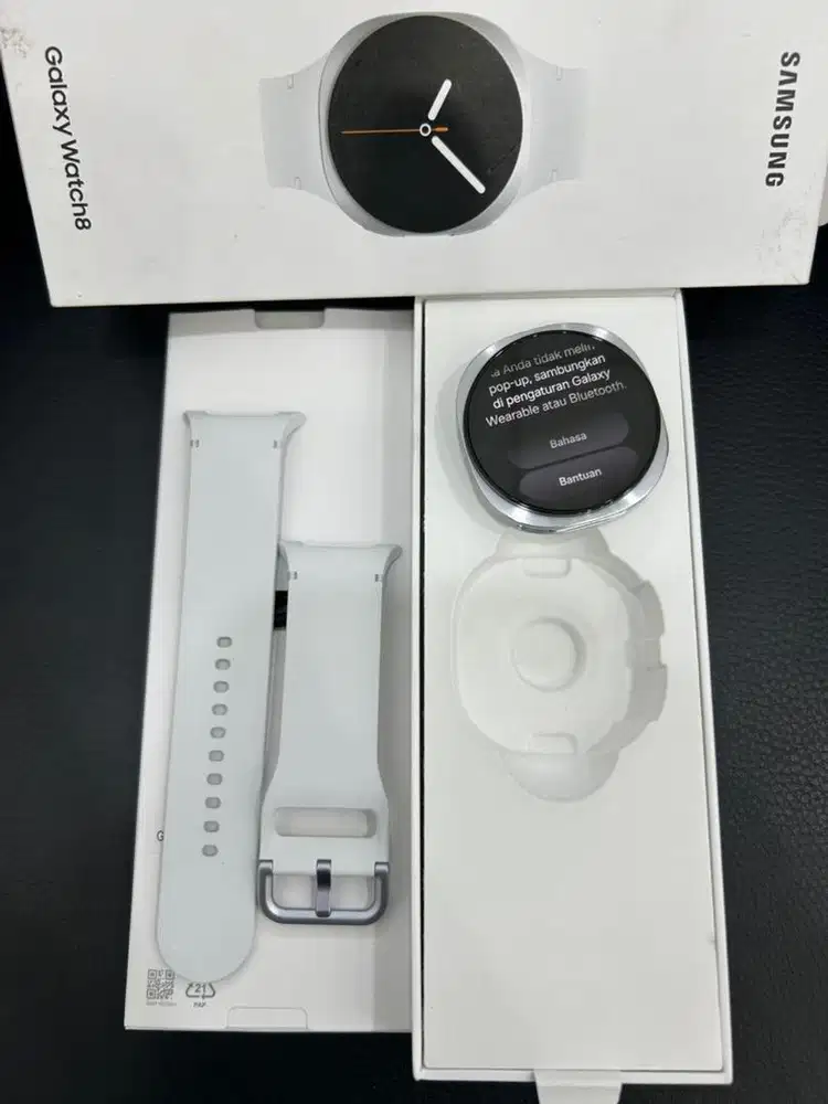 Samsung Galaxy Watch 8 , Silver , 44mm Resmi