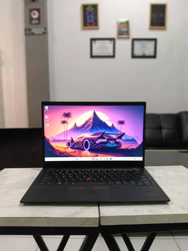 Lenovo thinkpad X1 carbon i7 86650u