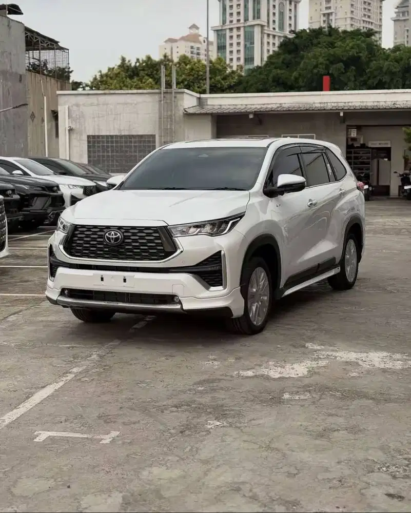 [Mobil Baru] Toyota Zenix Hybrid
