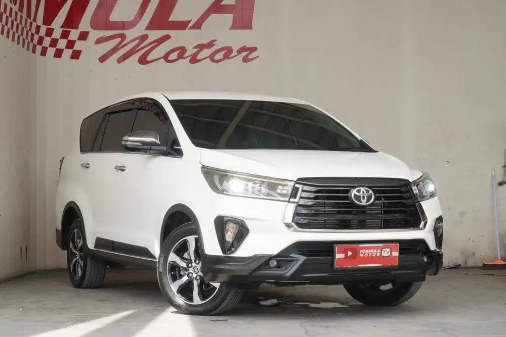 TOYOTA INNOVA VENTURER DISEL 2.4 A/T 2022