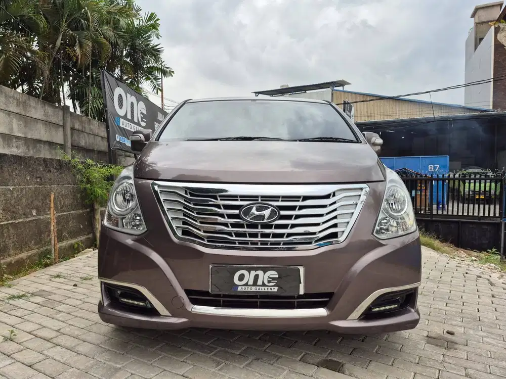 HYUNDAI H-1 2.5 CRDI DISELL ROYALE AT 2017