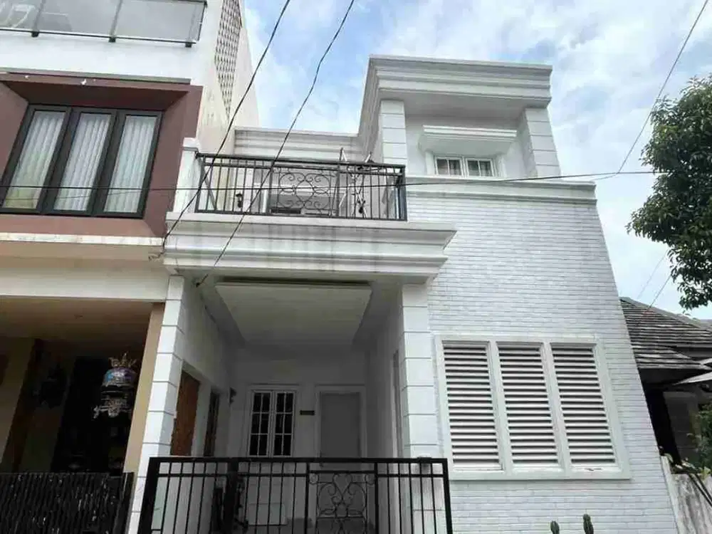 Dijual Rumah Bagus Siap Huni 2 Lantai Sudah Renovasi Siap Huni di Serpong Utara