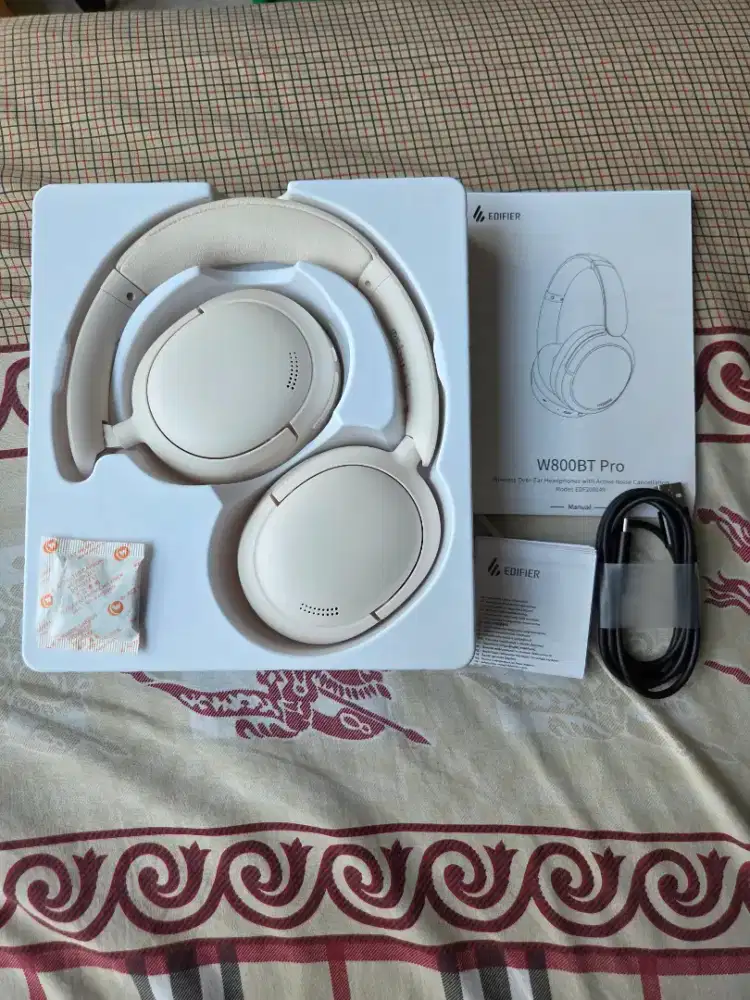 Edifier W800BT Pro Preloved Ivory