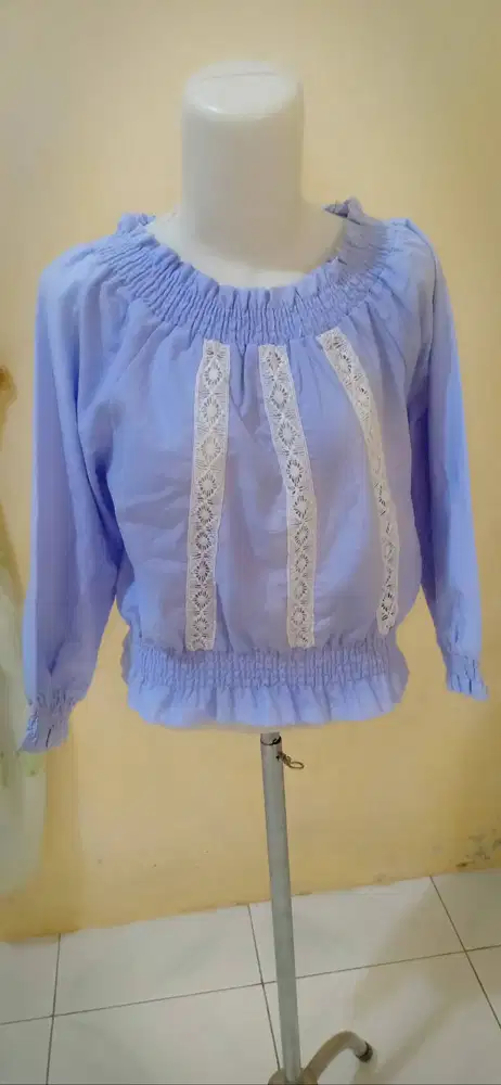 Atasan Tangan Sabrina