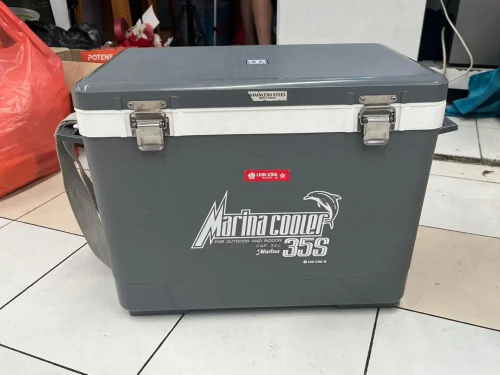 MARINA COOLER BOX 35S/ BOX ES 33 LTR LION STAR