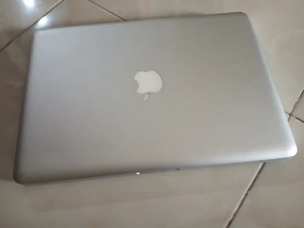 Menerima jual beli laptop bekas borong atau satuan