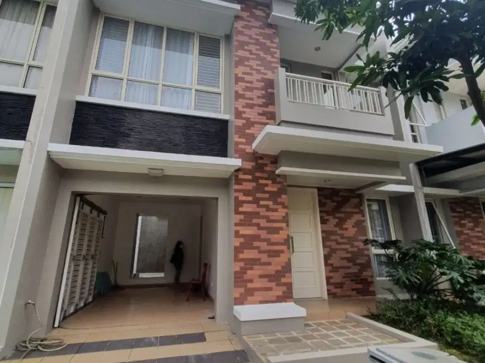 Disewakan! Rumah 2 Lantai di Lokasi Strategis Cluster Faraday Gading Serpong