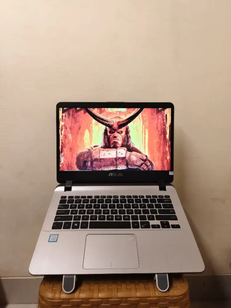 LEPTOP MURAH SIAP PAKE BERKUALITAS BERGARANSI