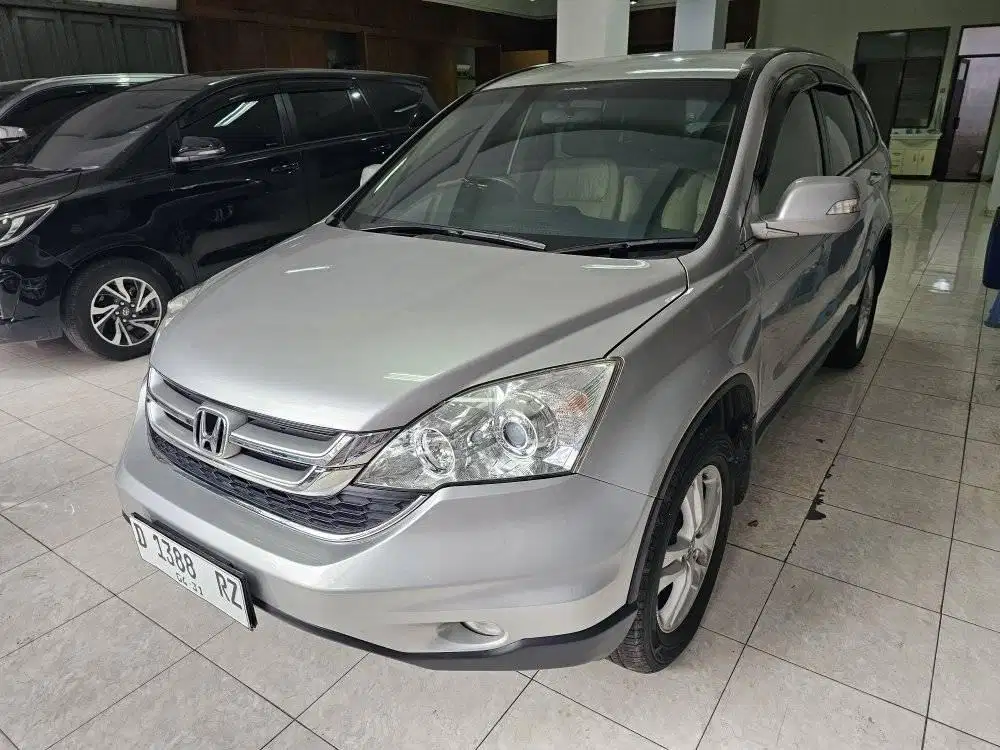 Honda Crv 2.4 at 2011 silver, km 86 rb, antik, ban serep blum turun.