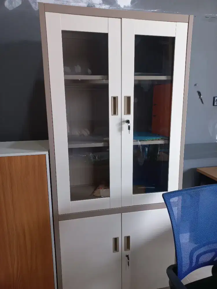 Lemari Arsip Informa