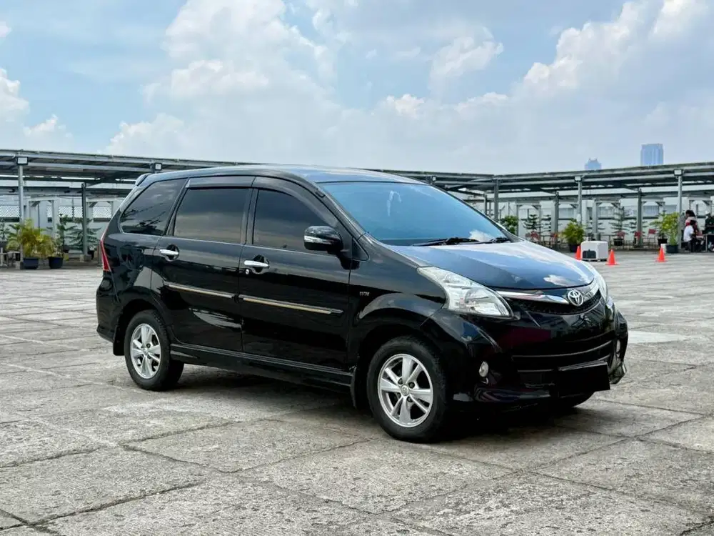 TOYOTA AVANZA VELOZ 2013 MOBIL SIAP PAKAI