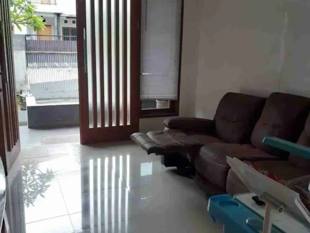 JUAL RUMAH 2 LANTAI SHM CIWARUGA GERLONG BANDUNG