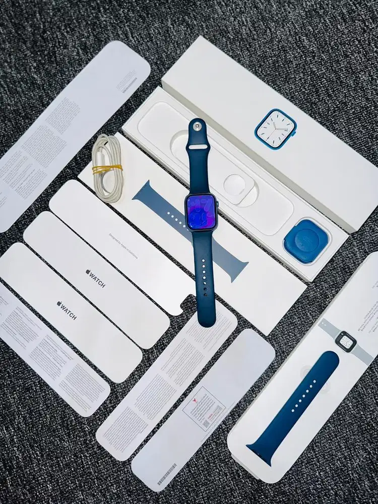 Apple Watch Series 7 45mm Super like new