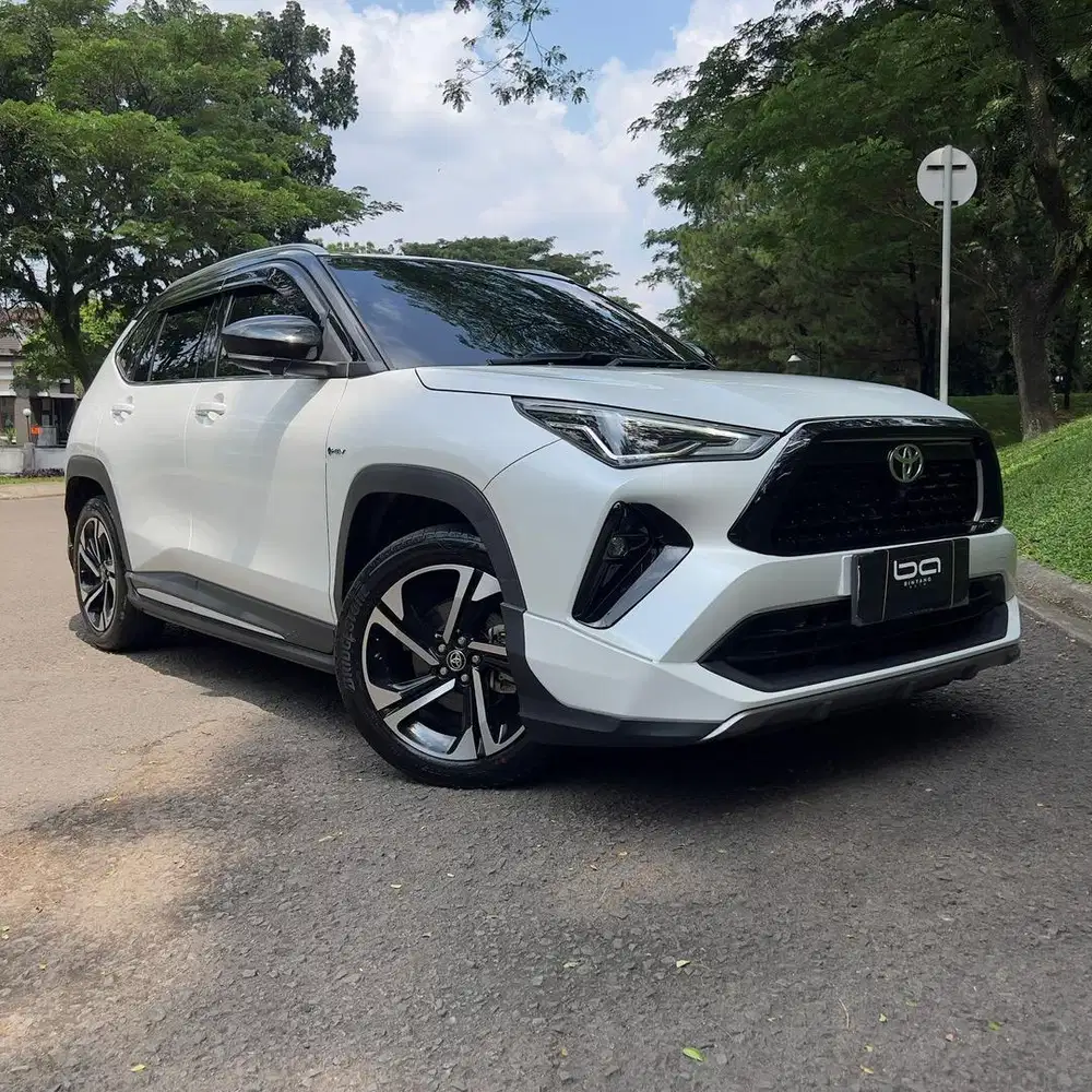 2023 Toyota Yaris 1.5 S GR Hybrid TSS Two Tone