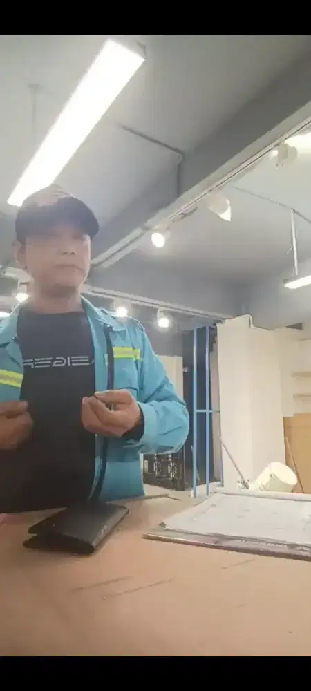 Tukang bangunan dan las listrik