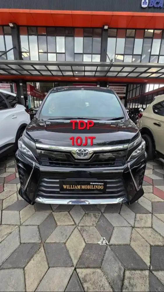 Toyota Voxy 2.0 Matic Tahun 2018 Kondisi Mulus Terawat Istimewa