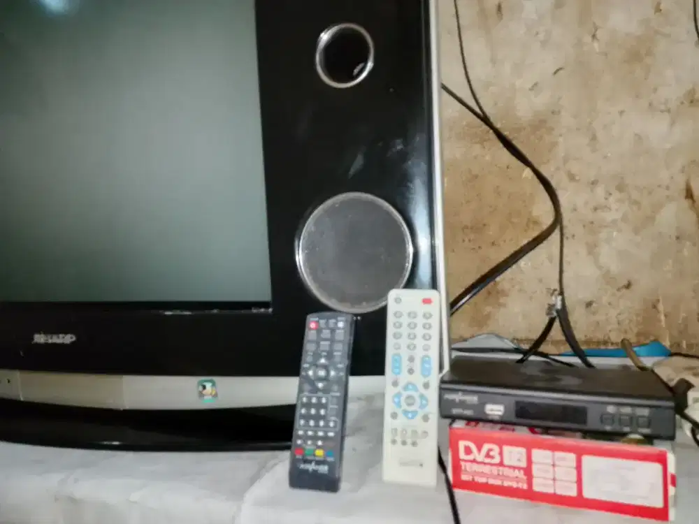 TV 29 SHARP slim+ STB remot