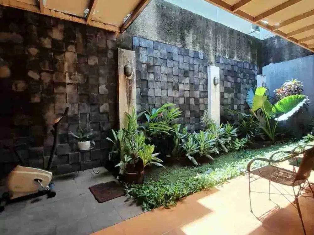 Bintaro jaya rumah keren hook puri Bintaro jual cepat harga nego