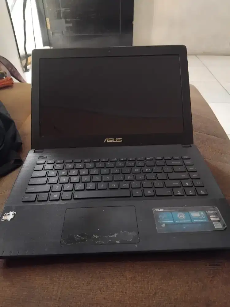 LAPTOP ASUS X452E