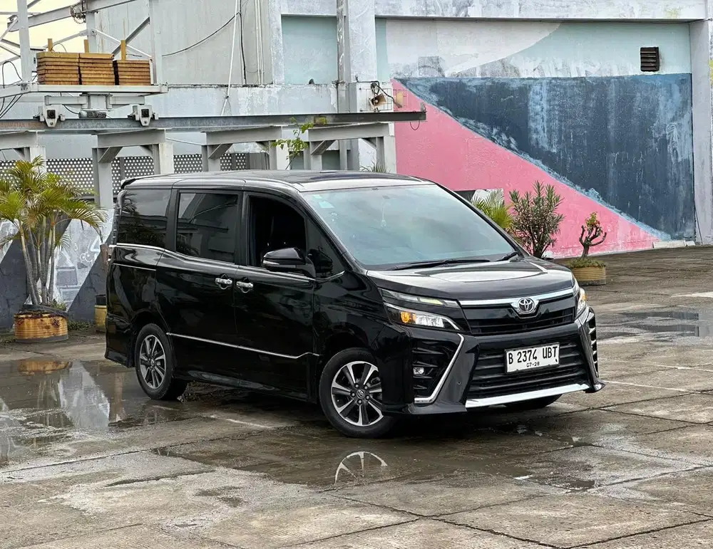 SIAPA CEPAT !! Dp 10jt TOYOTA VOXY 2.0 AT MATIC 2018 PALING MURAH !!