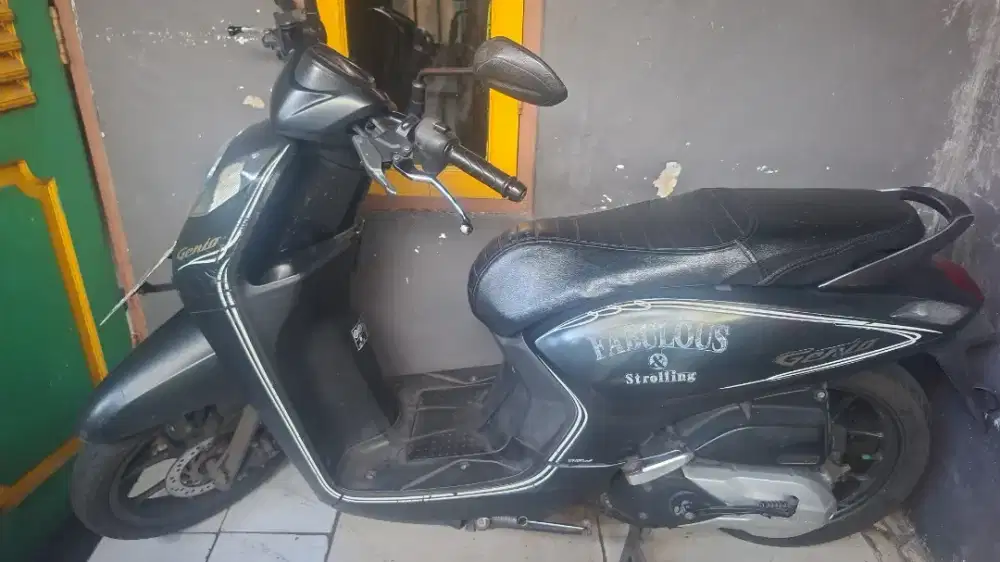 Dijual motor matic Honda Genio