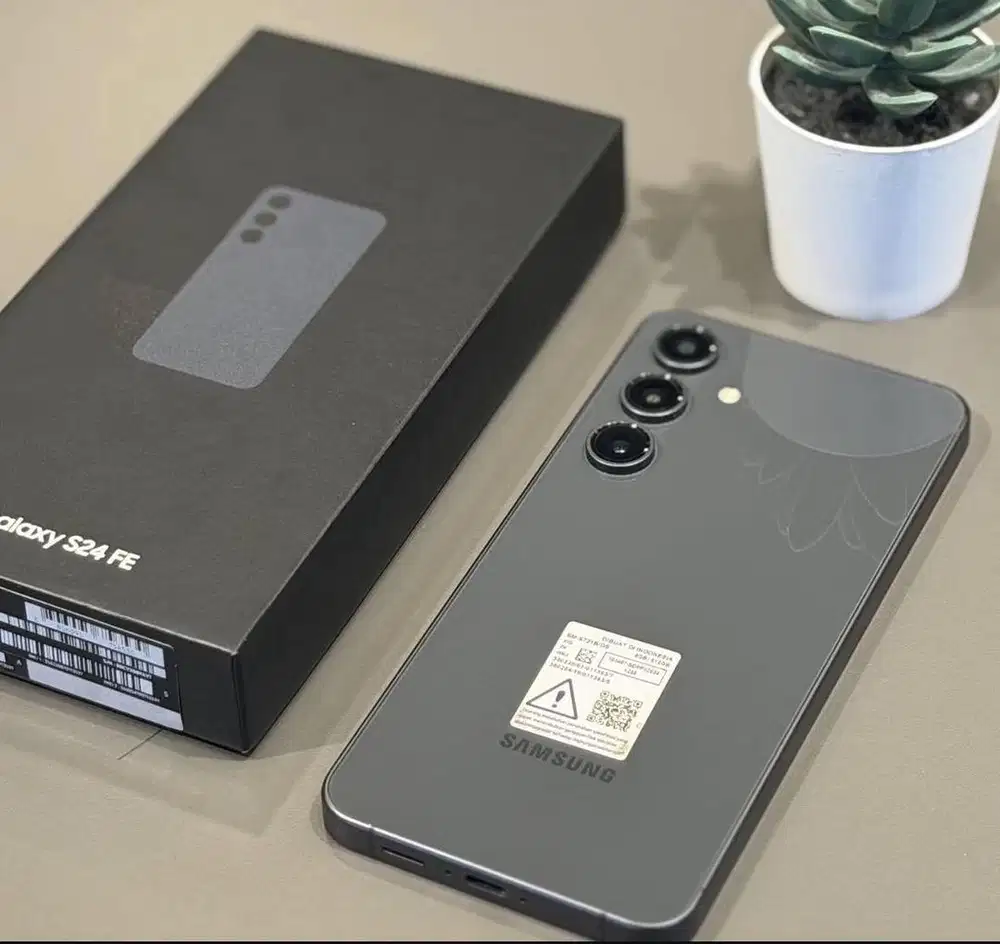 Samsung S24 Fe 8/512Gb sein