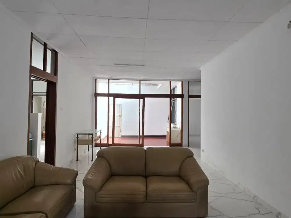 Rumah Nyaman Siap Huni di Jalan Pelikan Dadali Bandung