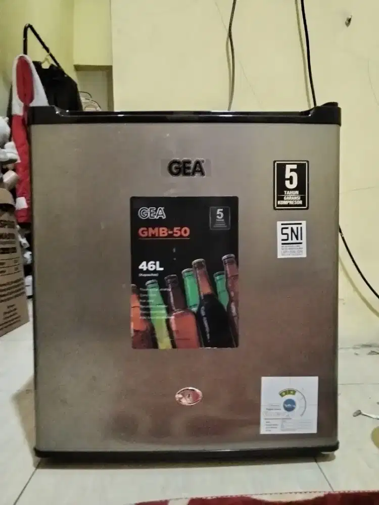Kulkas portable/mini GEA