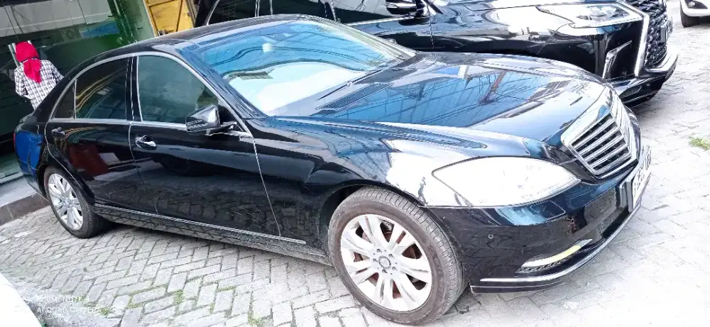 Mercedes Benz S350  (2010)