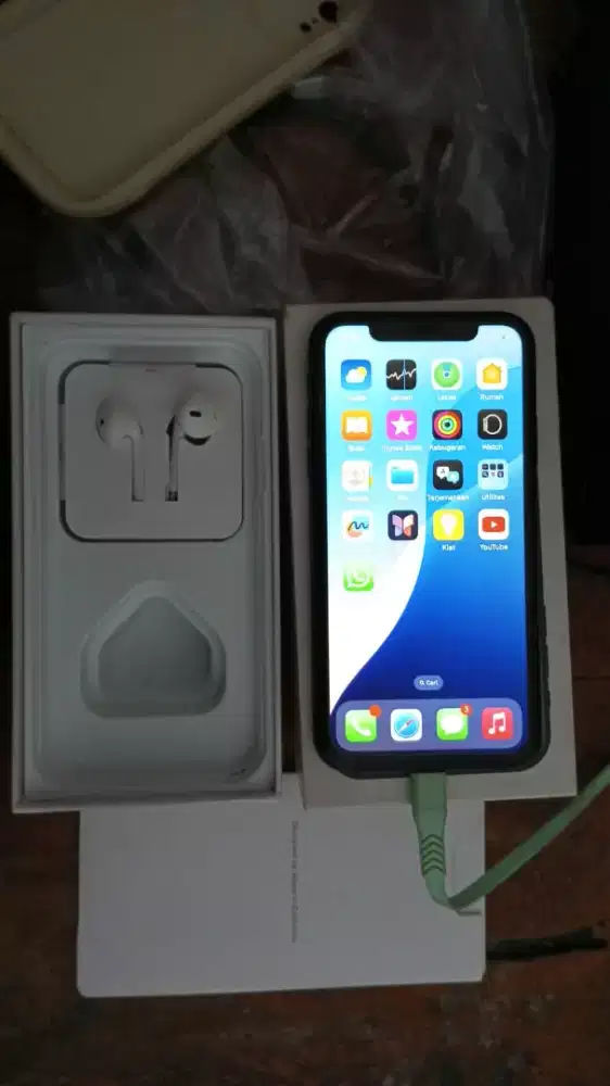 Iphone xr fullset mulus all operator 64gb