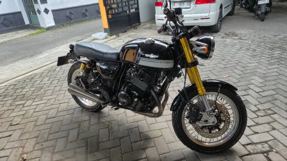 Jual CLEVELAND CYCLEWERKS tipe Ace 250 Twin Cafe Racer 2 Silinder