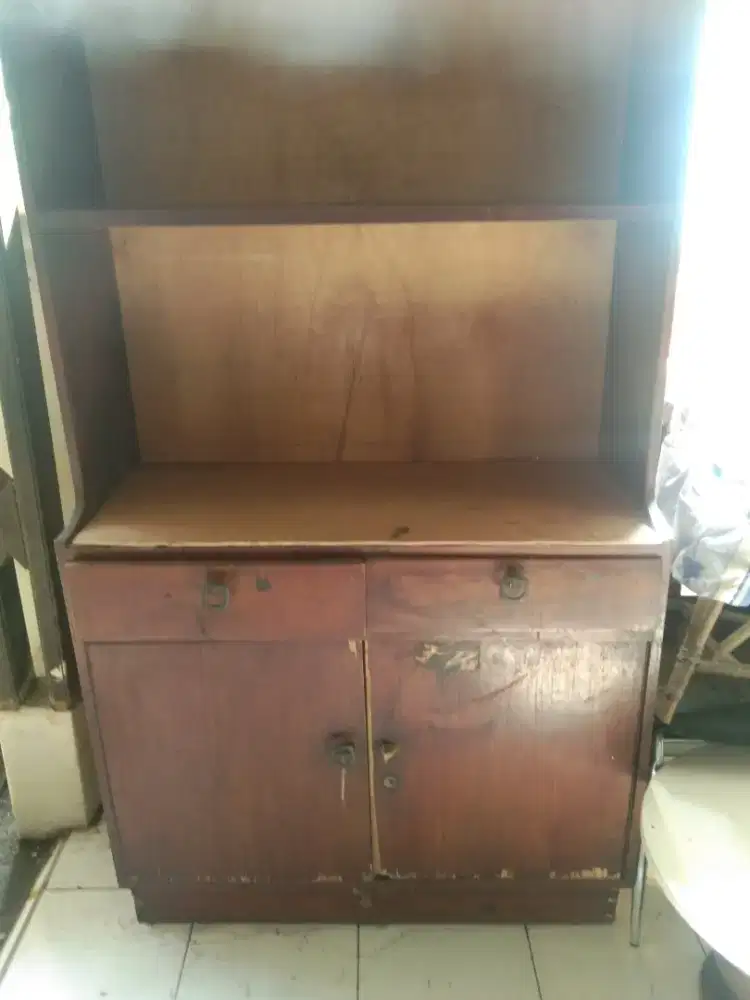 lemari bahan kayu jati