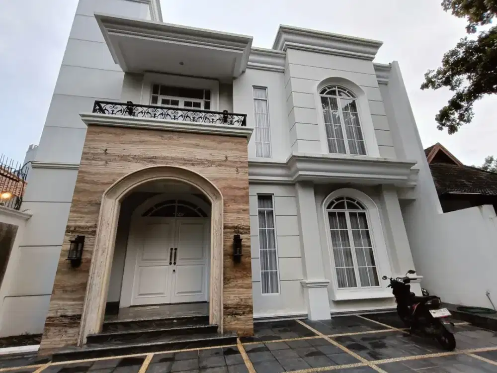 ‼️ JUAL RUMAH PREMIUM MEWAH PRIVATE POOL ‼️ HANYA 500 METER DARI BUNDARAN HI