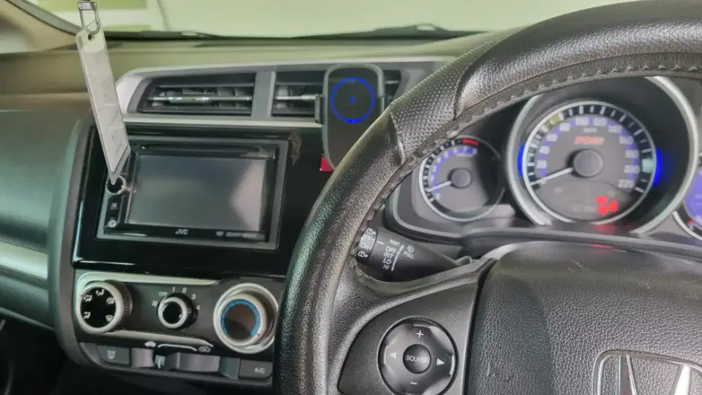 Jazz RS Manual Putih