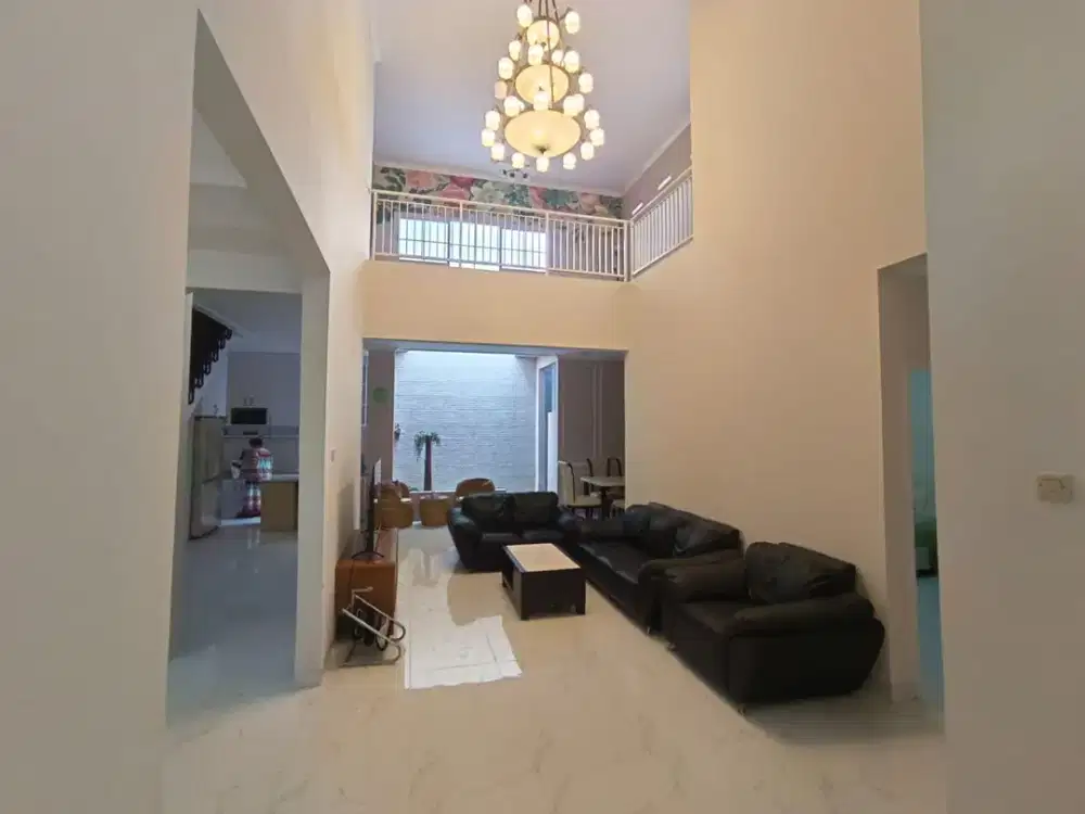 Rumah Modern Klasik Furnished di Tatar Jingganagara KBP