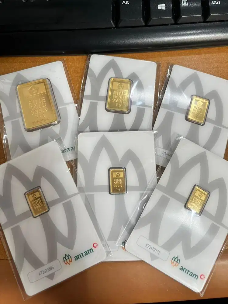 Logam mulia 1 2 3 5 25 gram