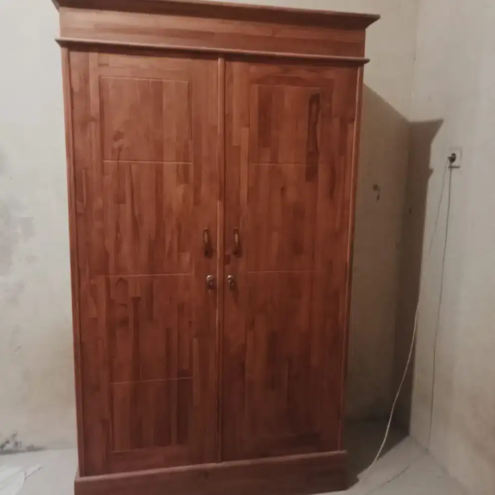 Jual cepat lemari jati asli dua pintu dan lemari es 1 pintu merk aqua
