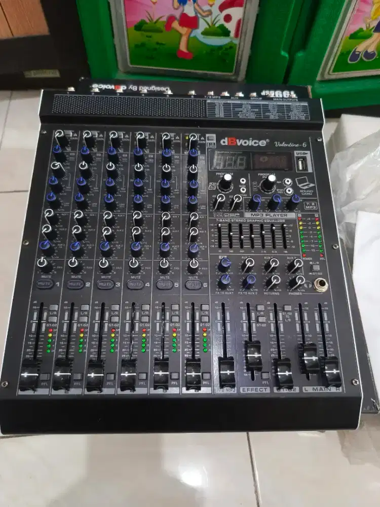 mixer dbvoice valentine 6 kondisi masih sangat bagus kayak baru