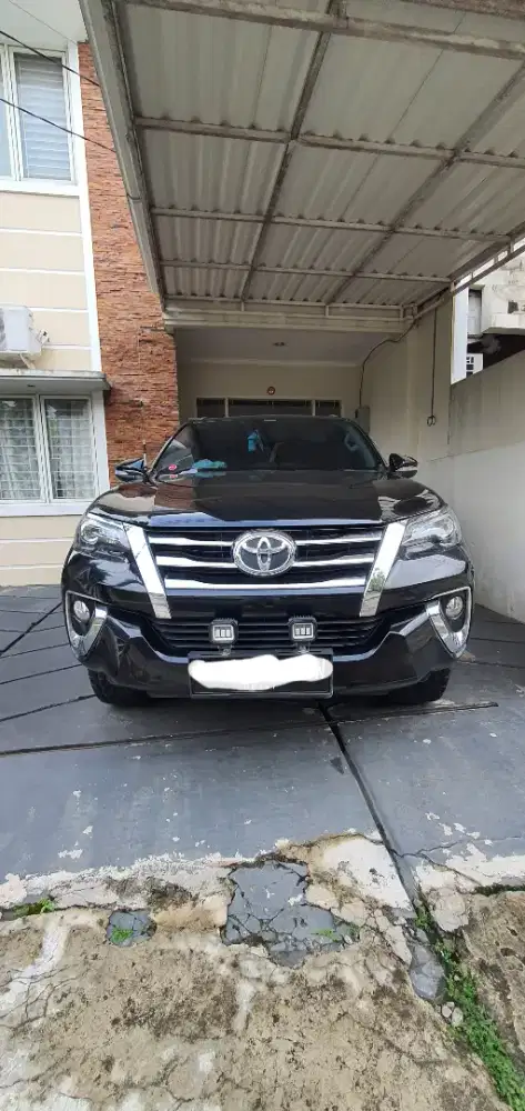 Toyota Fortuner VRZ 2017,Diesel 2,4CC warna Hitam