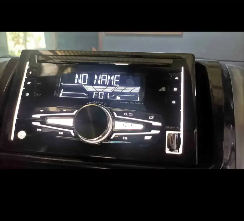 headunit original  copotan honda brio JVC kondisi sangat normal