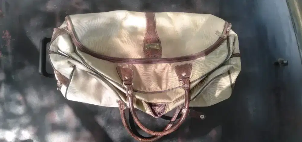 Di jual tas jinjing,tas koper,tas sandang ada tangkai dan roda nya