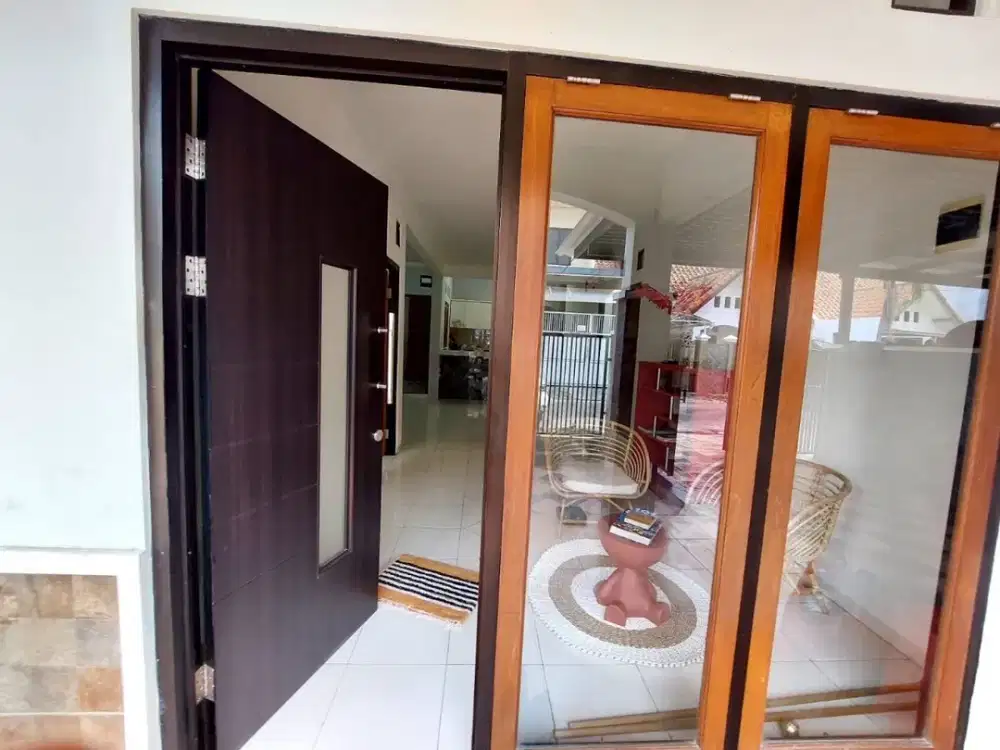 MURAH Rumah Babatan Pratama BARU SELESAI RENOVASI, FURNISH