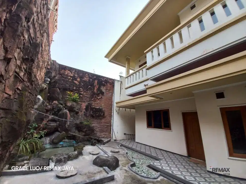 Rumah Besar 5 Kamar Tidur Disewakan, di Gatsu Tengah Denpasar Area