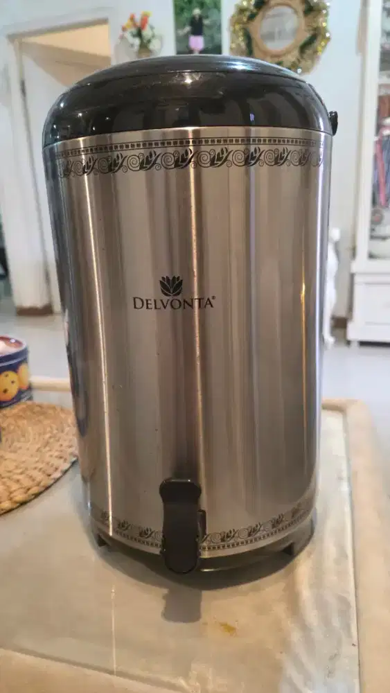 Baru 1x pakai mulus jual murah Termos 13.8L