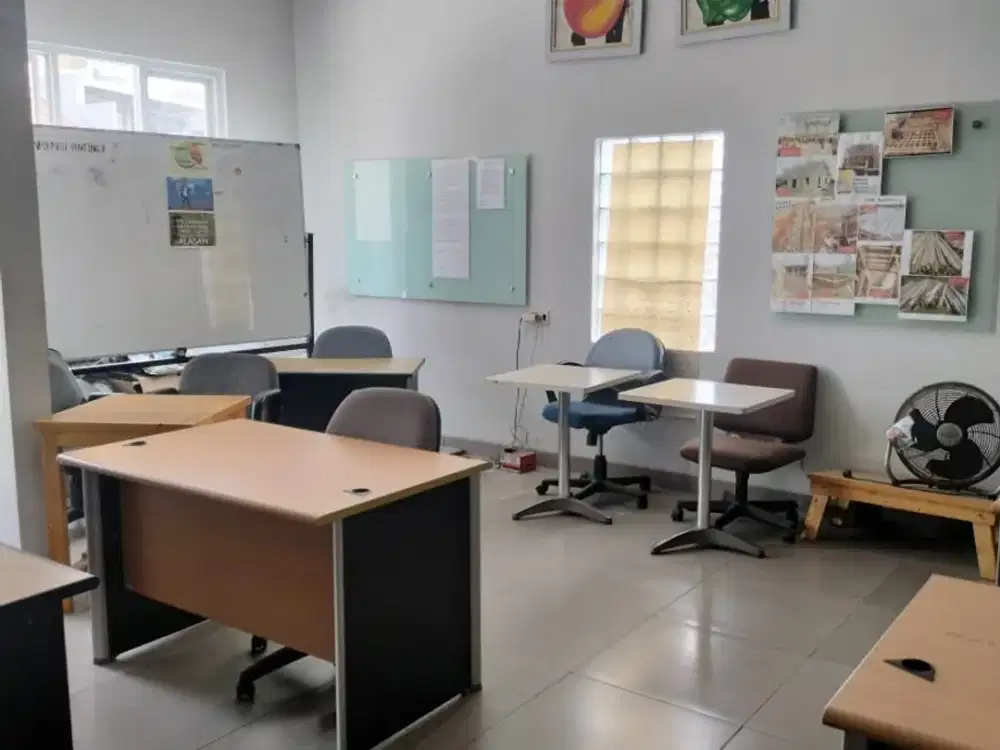 Dijual Rumah 4 lantai (Saat ini dipakai utk kantor) Bangunan baru - Jakut