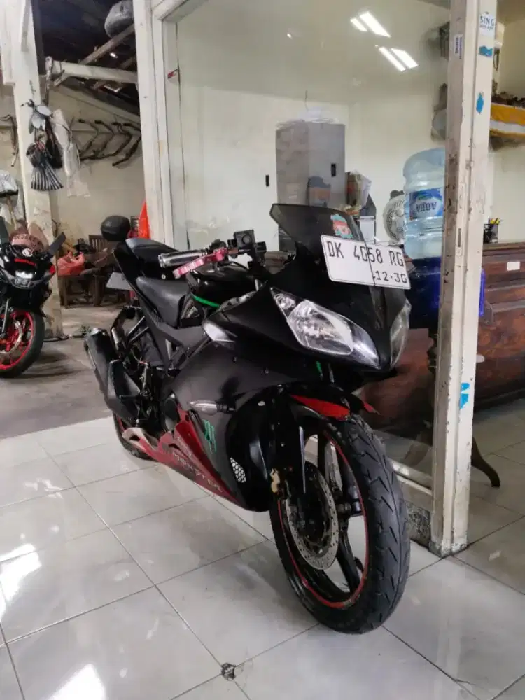 Yamaha .R 15 thn 2015 cash Bali dharma motor