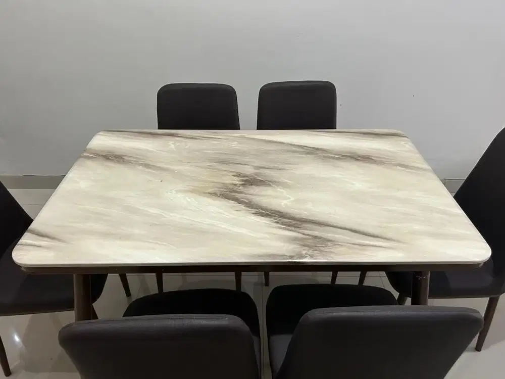 Meja Makan Marmer 1 Set